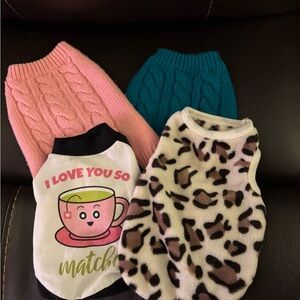 4 XS Dog sweaters/Shirt